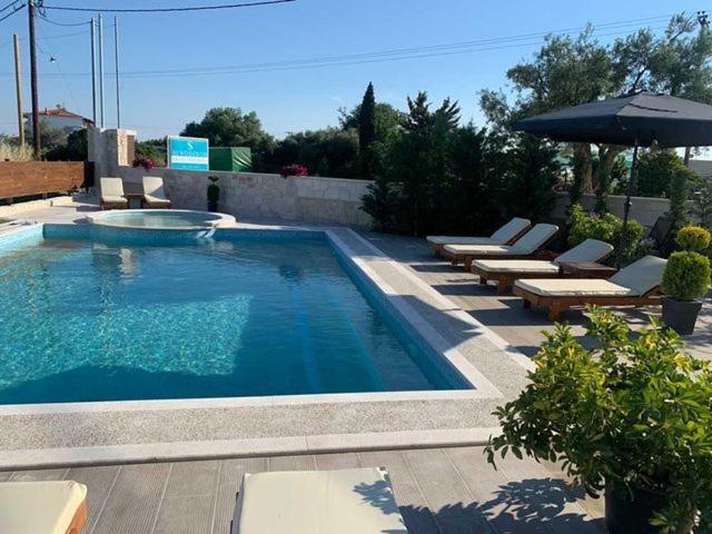 Sinodinos Deluxe Apartments Afytos Exteriér fotografie