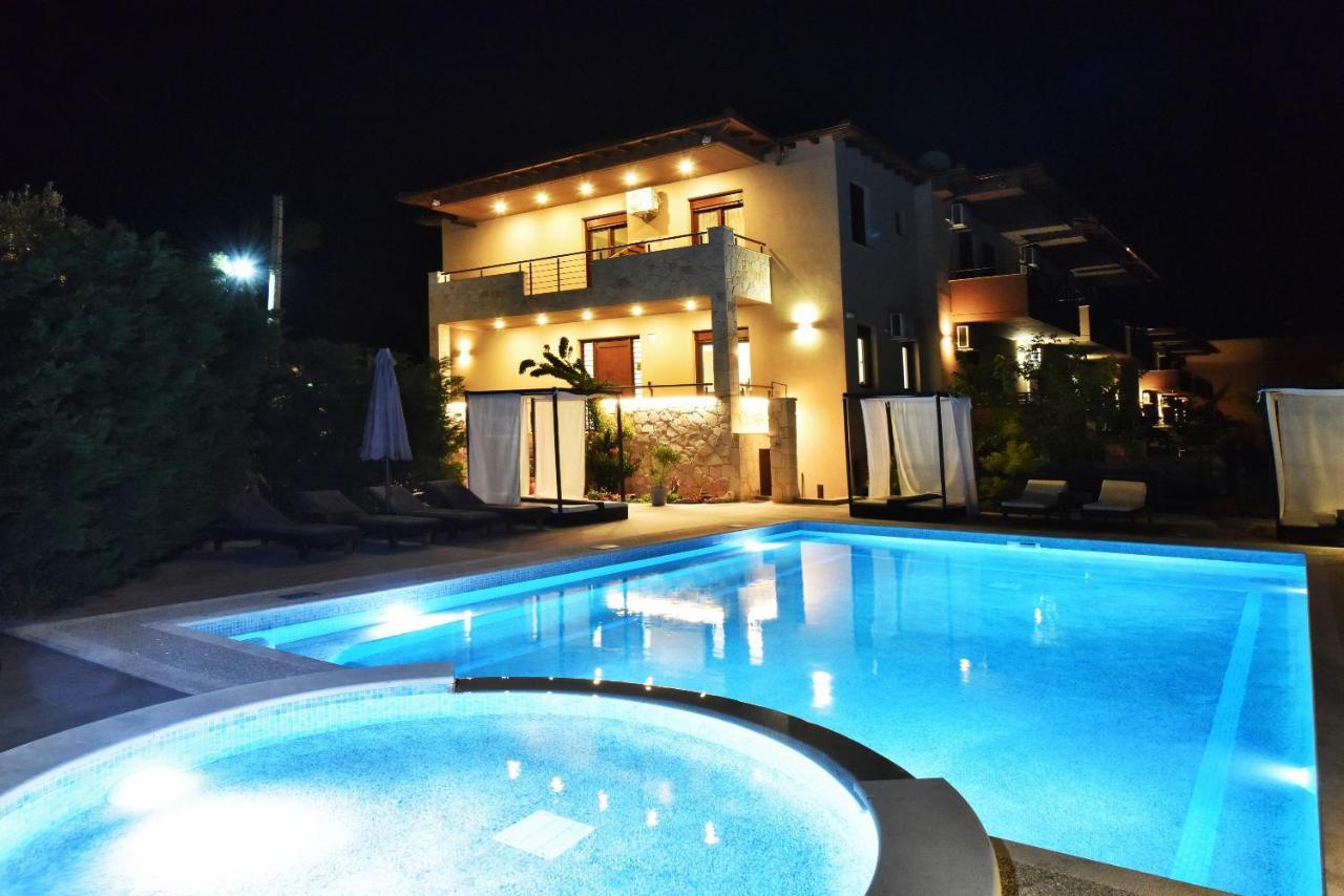 Sinodinos Deluxe Apartments Afytos Exteriér fotografie