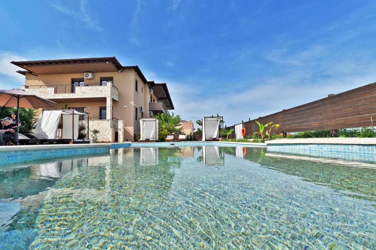 Sinodinos Deluxe Apartments Afytos Exteriér fotografie