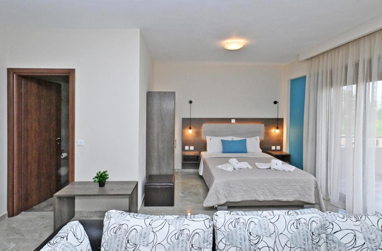 Sinodinos Deluxe Apartments Afytos Exteriér fotografie