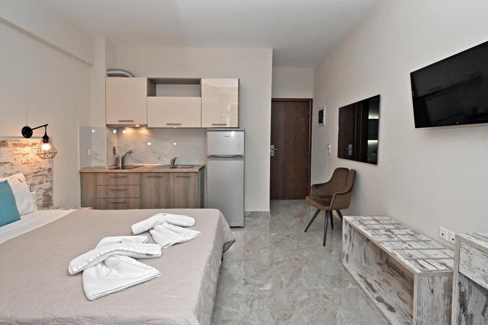 Sinodinos Deluxe Apartments Afytos Exteriér fotografie
