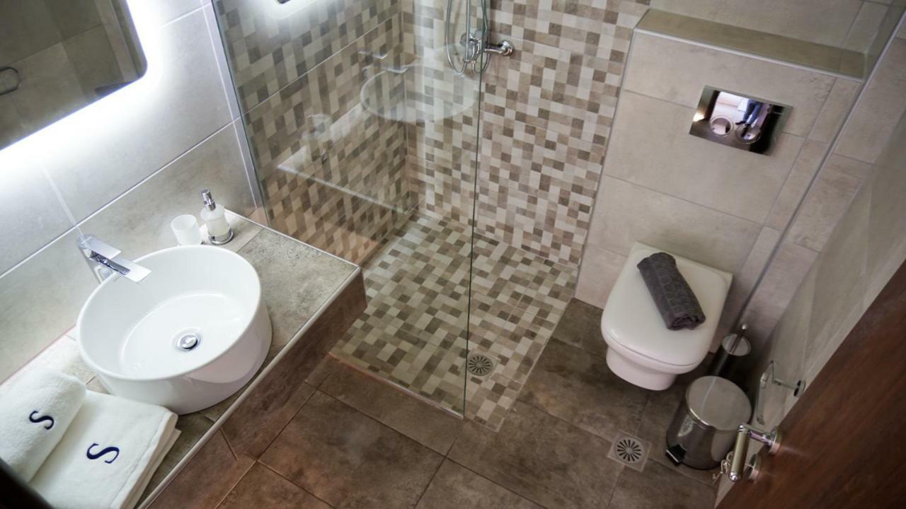 Sinodinos Deluxe Apartments Afytos Exteriér fotografie