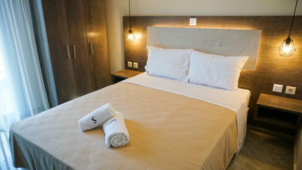 Sinodinos Deluxe Apartments Afytos Exteriér fotografie