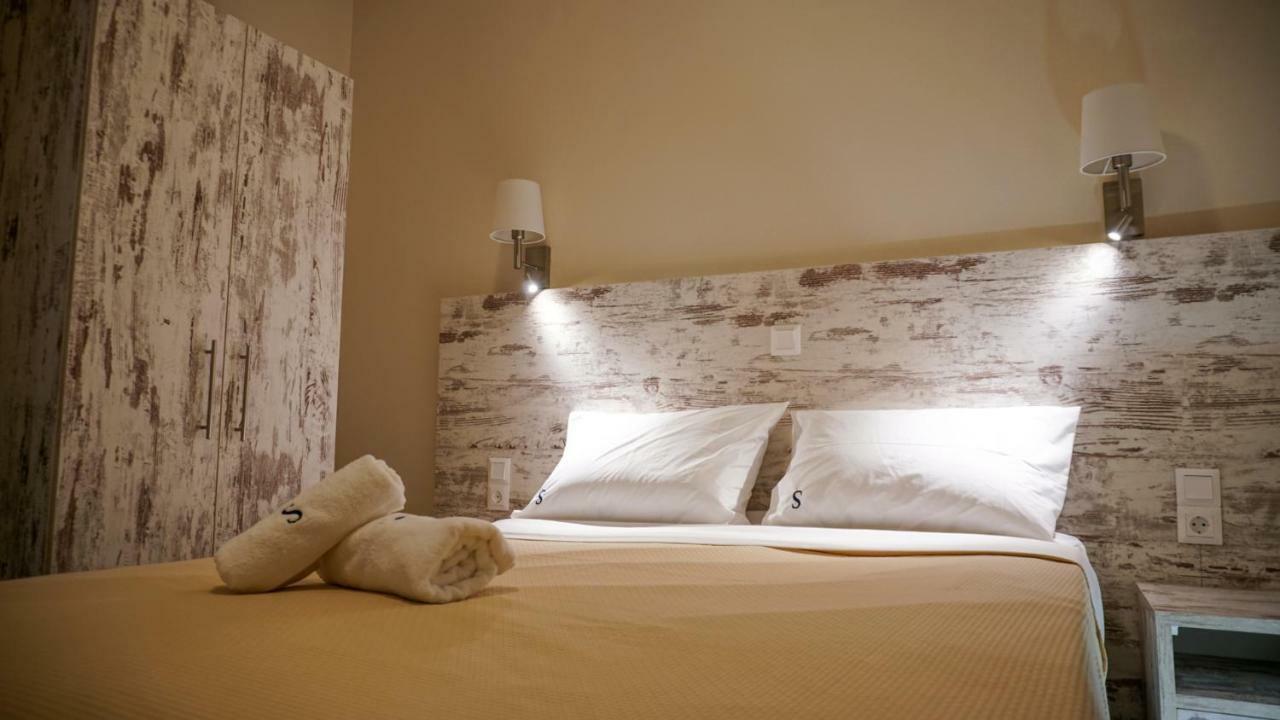 Sinodinos Deluxe Apartments Afytos Exteriér fotografie